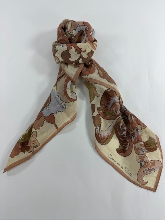 Oscar de la Renta Accessories - Vintage Oscar de la Renta 100% Silk Square Scarf Baroque Floral 30x30 Japan